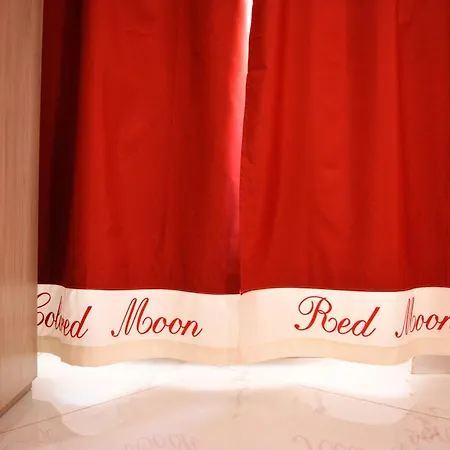 Colored Moon Verona