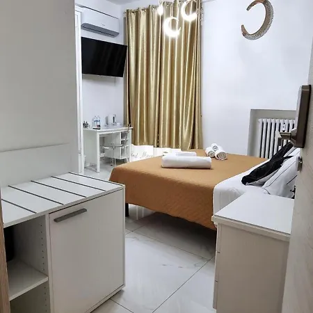 Colored Moon Pensionat Verona