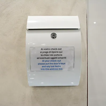 Colored Moon * Verona