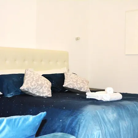 Colored Moon Guest house