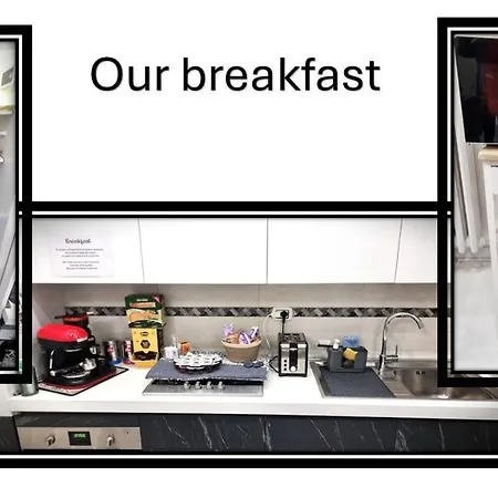 Colored Moon Guest house