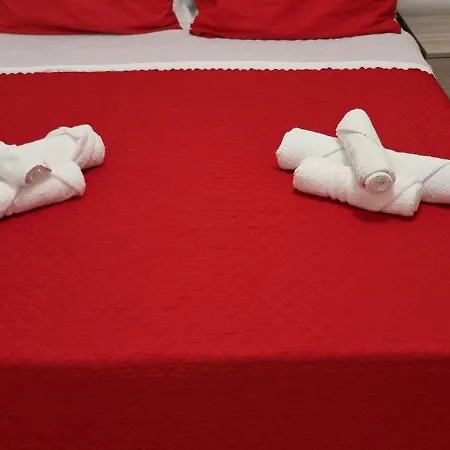 בית הארחה Colored Moon *