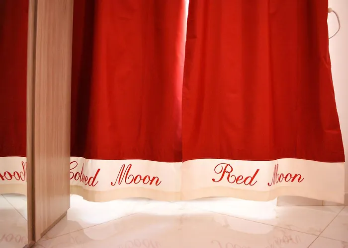 Colored Moon ורונה