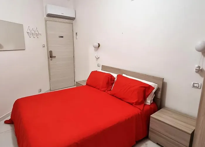 Colored Moon ורונה