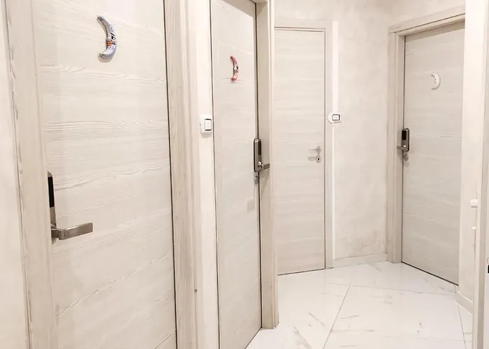 Colored Moon Gasthof