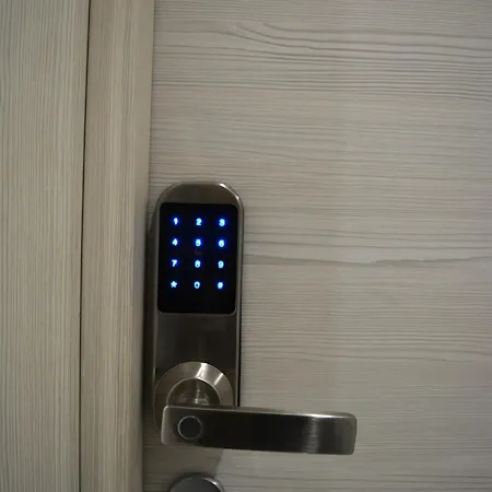 Colored Moon Gæstehus Verona